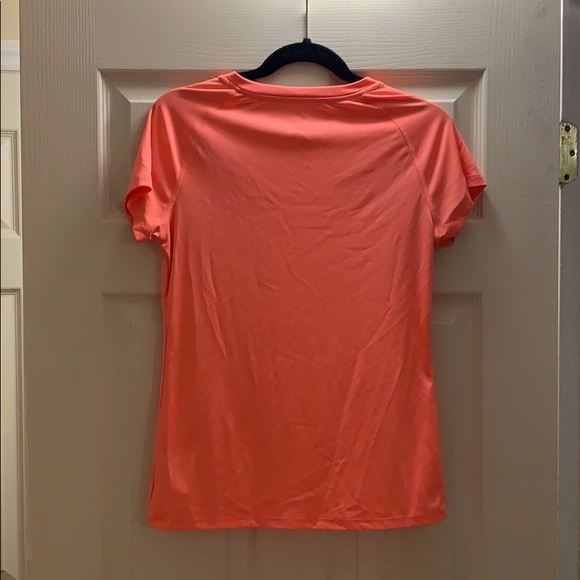 Champion workout shirt - Picture 3 of 3